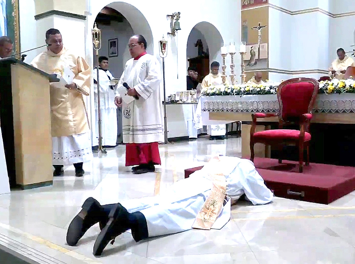 Aruba a haya un pastoor local mas ora cu ordenacion di diacono Michael Nicolaas